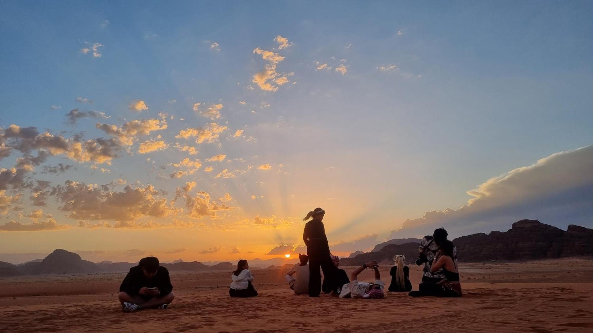 Desert Knights Camp Wadi Rum Exterior foto